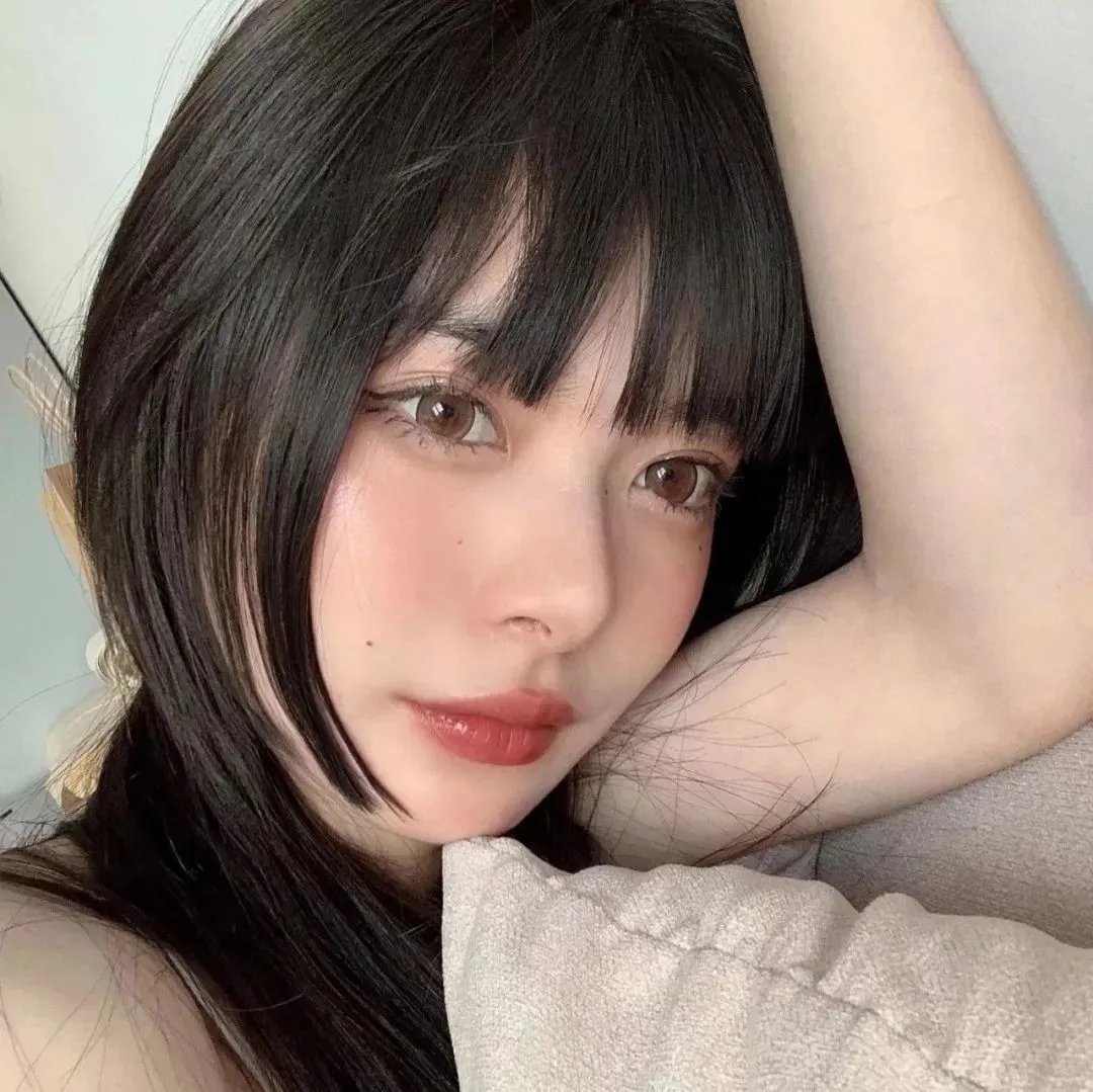 钱信伊:地下酒吧